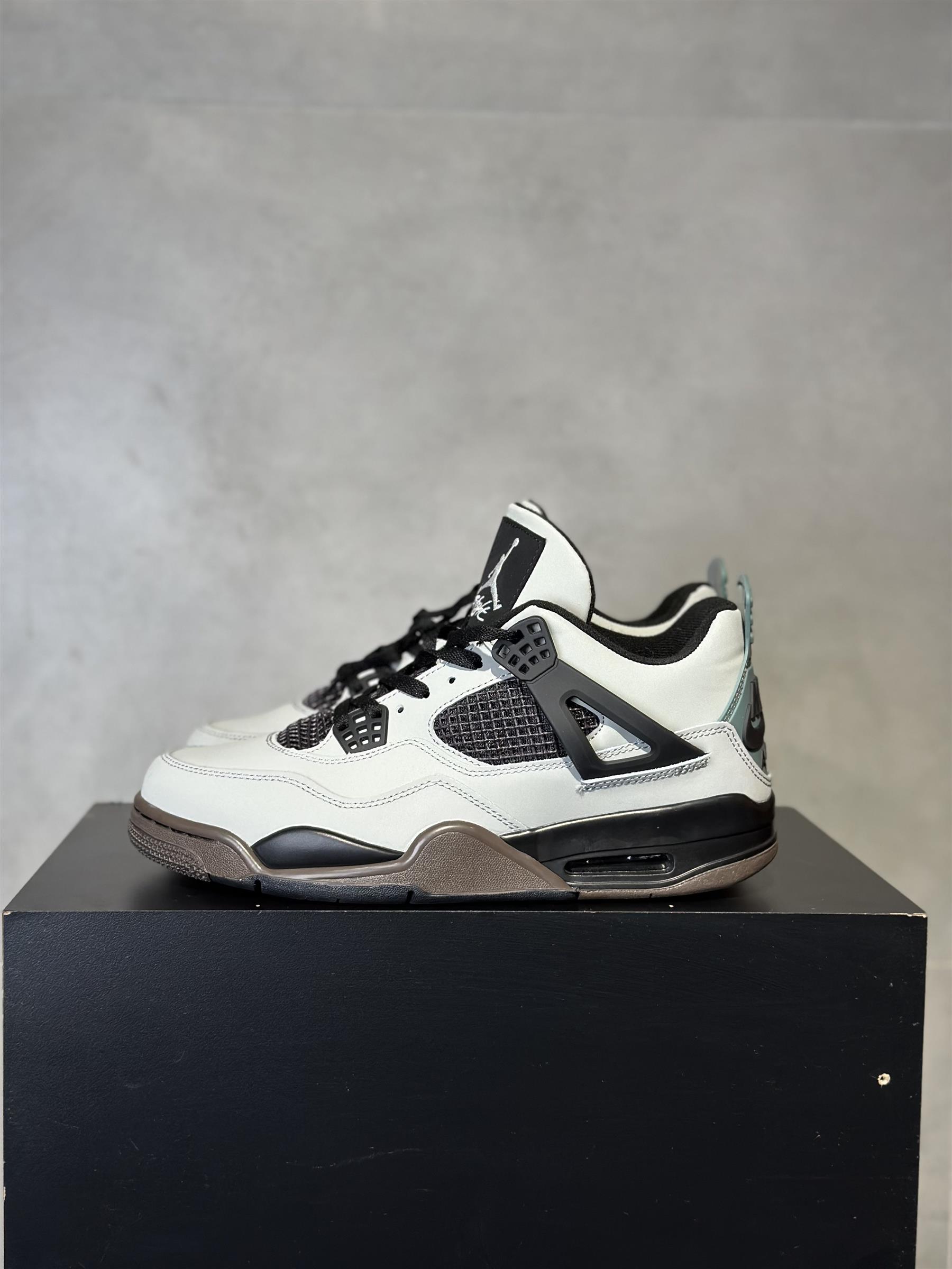 Jordan 4